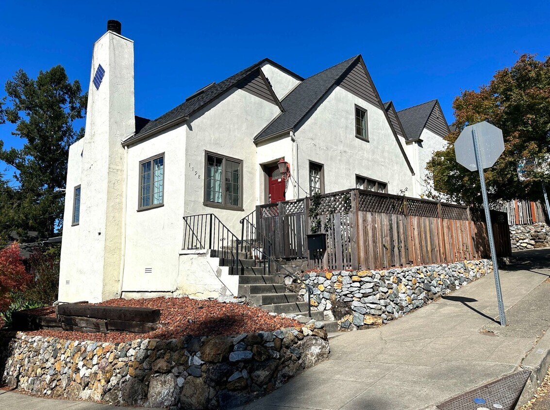 1192-1198 Laurel St Unit 1198, undefined, 1192-1198 Laurel St, Berkeley, CA 94708, Berkeley, Photo:0