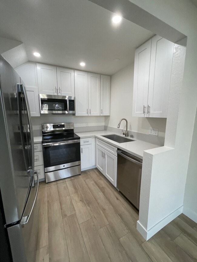 4095 Rosenda Ct, undefined, 4095 Rosenda Ct, San Diego, CA 92122, Photo:2