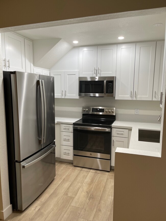 4095 Rosenda Ct, undefined, 4095 Rosenda Ct, San Diego, CA 92122, Photo:3