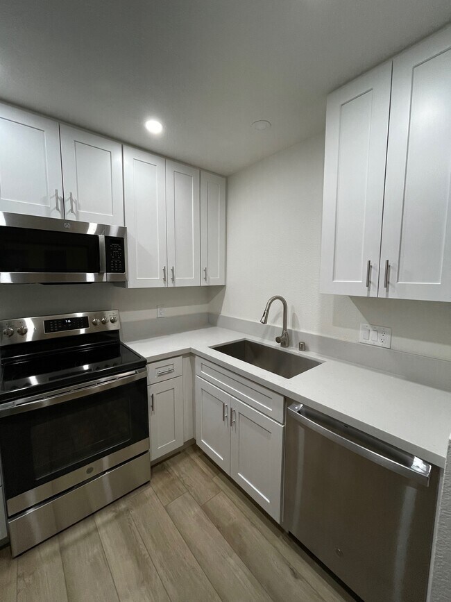 4095 Rosenda Ct, undefined, 4095 Rosenda Ct, San Diego, CA 92122, Photo:4