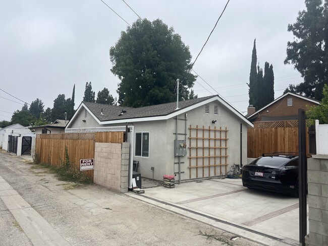 17044 San Fernando Mission Blvd, csun, 17044 San Fernando Mission Blvd, Granada Hills, CA 91344, Photo:2