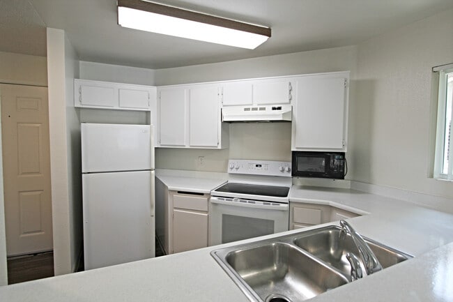 7575 Charmant Dr, undefined, 7575 Charmant Dr, San Diego, CA 92122, Photo:2