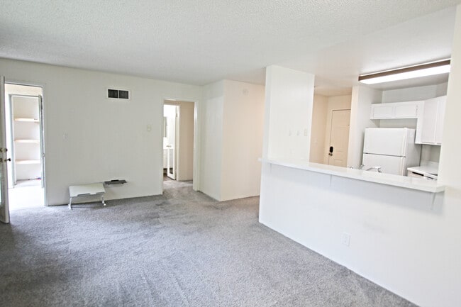 7575 Charmant Dr, undefined, 7575 Charmant Dr, San Diego, CA 92122, Photo:4