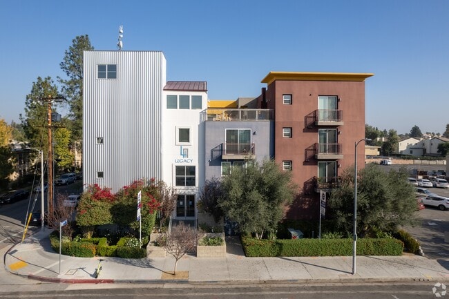 18452 Halsted St, csun, 18452 Halsted St, Northridge, CA 91325, Photo:1