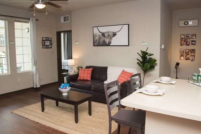 Highlander at North Campus Student Housing, undefined, 3080 Iowa Ave, Riverside, CA 92507, Photo:2