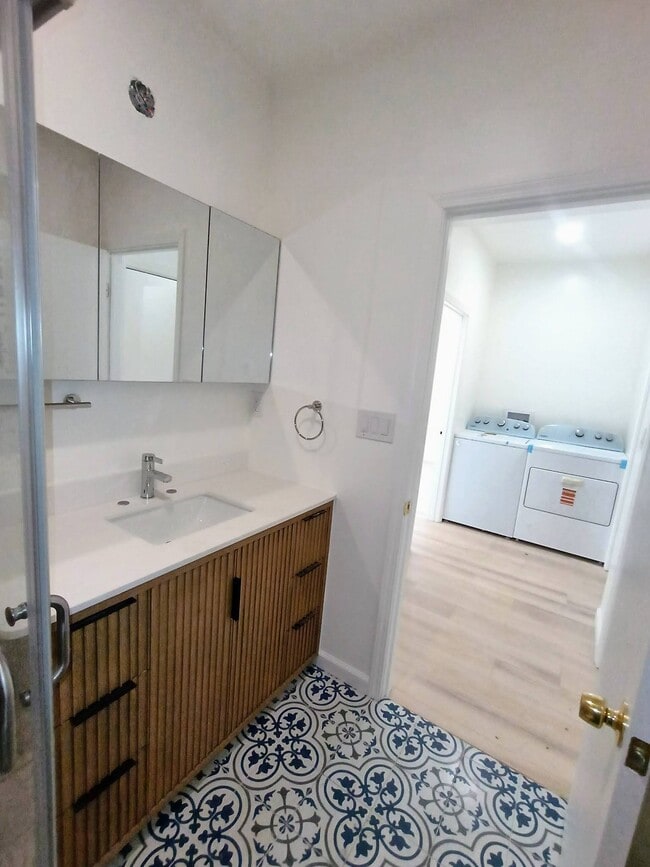 2112 Ashby Ave, undefined, 2112 Ashby Ave, Berkeley, CA 94705, Photo:3