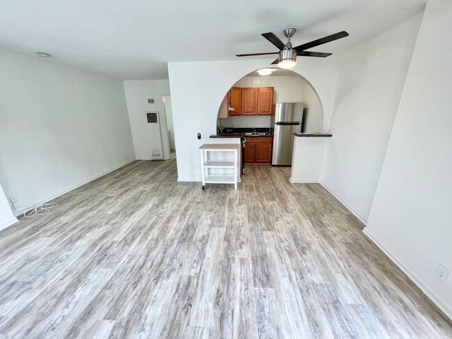 12301-12307 Pacific Ave, undefined, 12301-12307 Pacific Ave Unit 01 09, Los Angeles, CA 90066, Photo:4