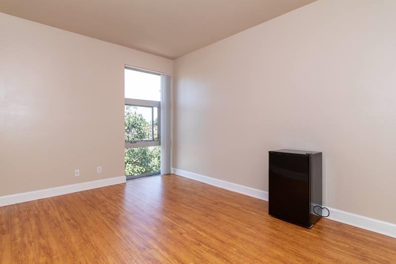  1241 West 37th Place, usc, 1241 W 37th Pl, Los Angeles, CA 90007, USA, Photo:4