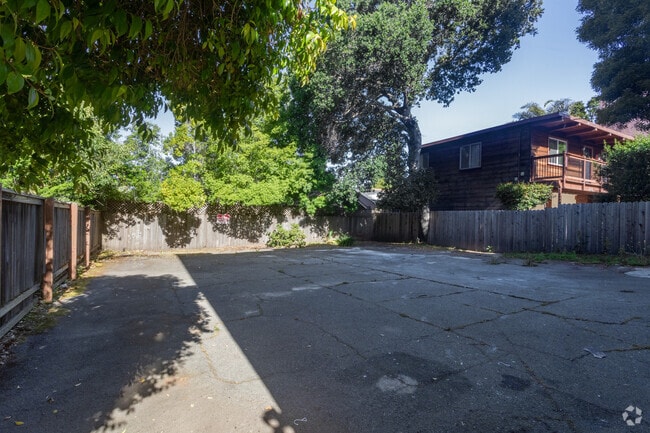 2620 Hillegass Ave., undefined, 2620 Hillegass Ave., Berkeley, CA 94704, Photo:2