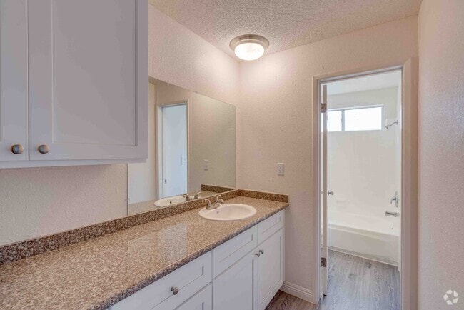 Villa Sorrento, csun, 7947 Reseda Blvd, Reseda, CA 91335, Photo:4