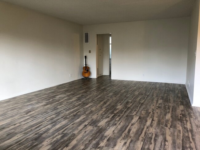 Centinela Apartments, undefined, 3404 S Centinela Ave, Los Angeles, CA 90066, Photo:1