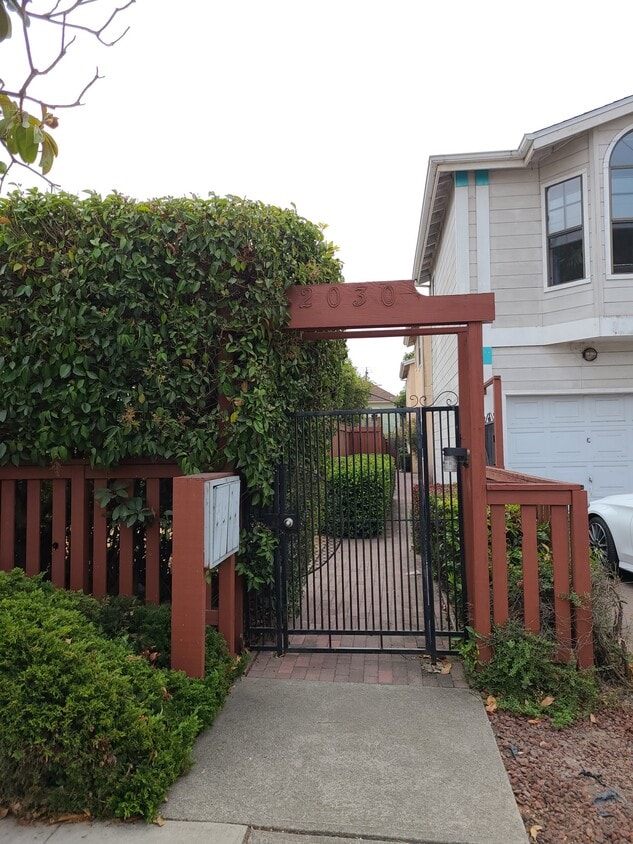 2030 Blake St, undefined, 2030 Blake St, Berkeley, CA 94704, Photo:0