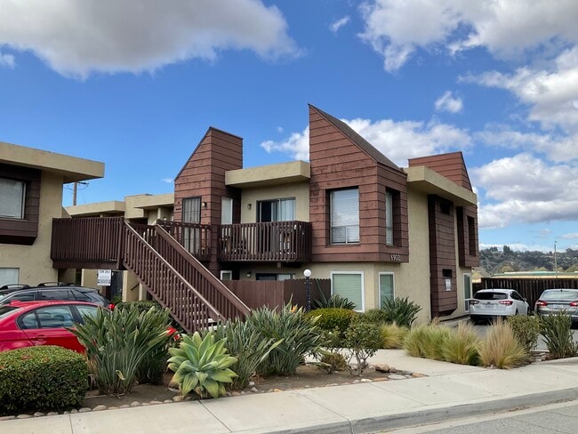6902 Mission Gorge Rd, undefined, 6902 Mission Gorge Rd, San Diego, CA 92120, Photo:1