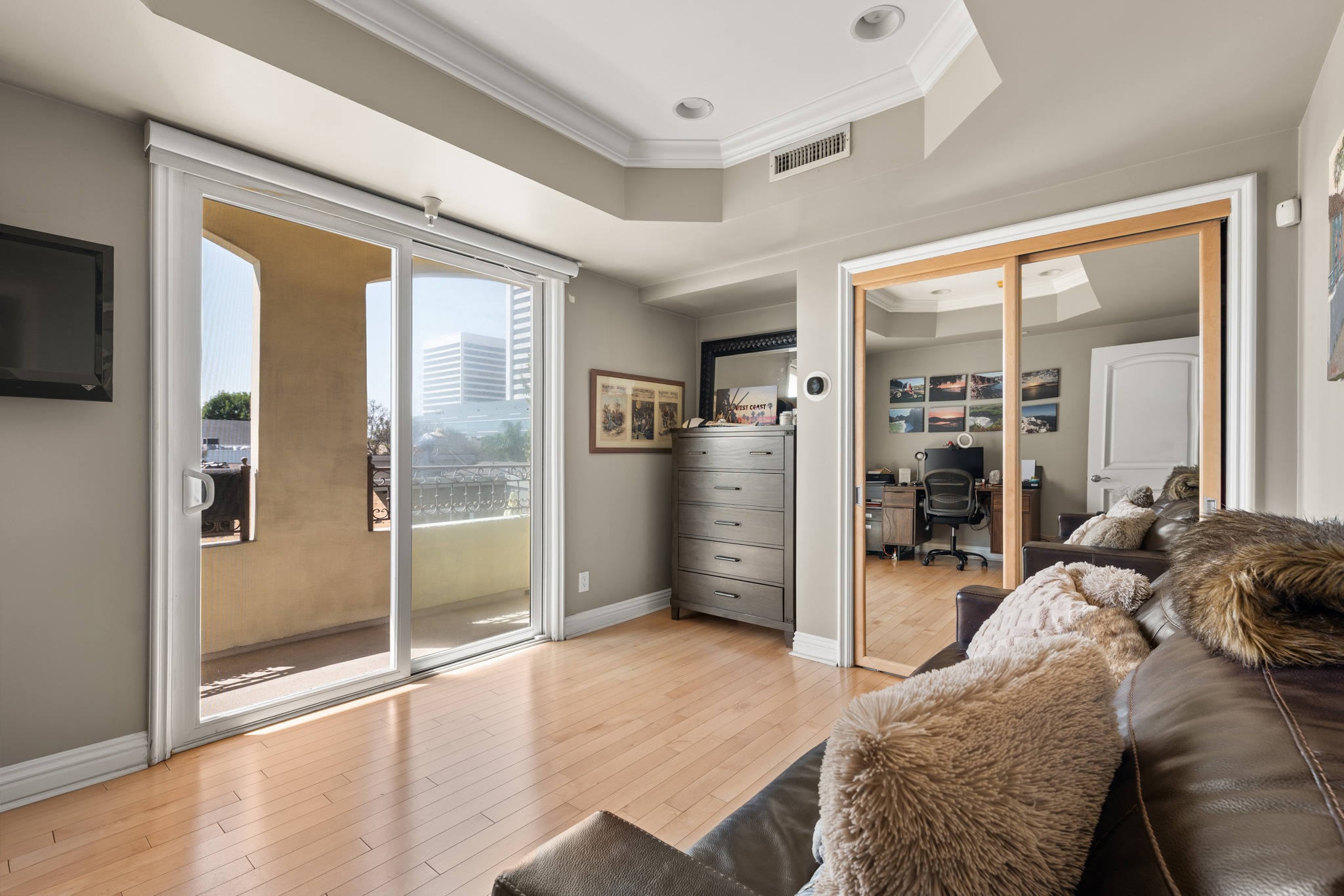 2 BR + Private Roof Top Deck in Westwood, ucla, 1540 S Bentley Ave APT 402, Los Angeles, CA 90025, USA, Photo:7