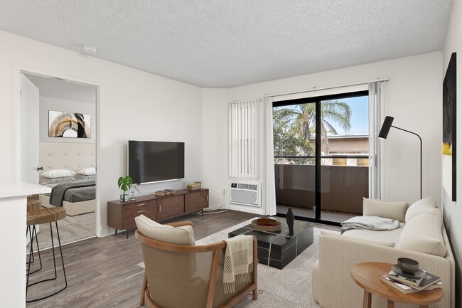 The Plaza Apartments, undefined, 6150 El Cajon Blvd, San Diego, CA 92115, Photo:3