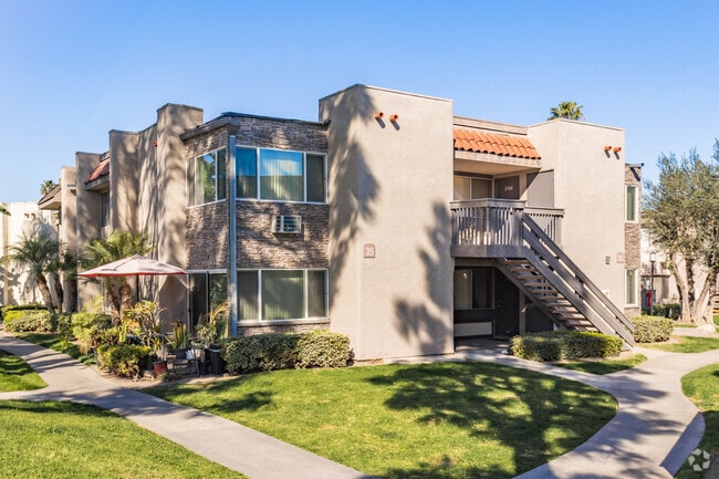 Fullerton Rental Trends, csuf, Fullerton, CA, Photo:0