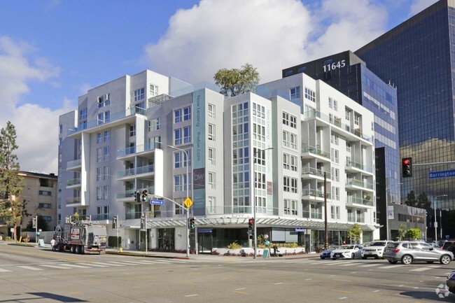 The BW by CLG, ucla, 1168 S Barrington Ave, Los Angeles, CA 90049, USA, Photo:2