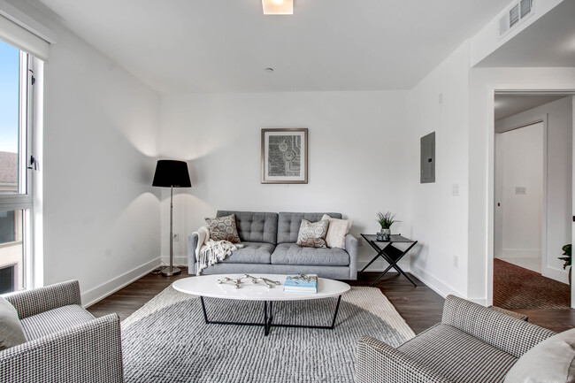 The BW by CLG, ucla, 1168 S Barrington Ave, Los Angeles, CA 90049, USA, Photo:6