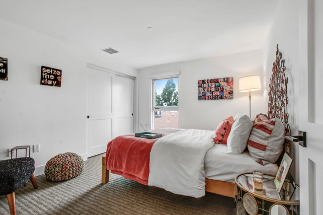 The BW by CLG, ucla, 1168 S Barrington Ave, Los Angeles, CA 90049, USA, Photo:10