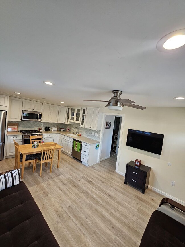 9771 Paso Robles Ave, csun, 9771 Paso Robles Ave, Northridge, CA 91325, Photo:2