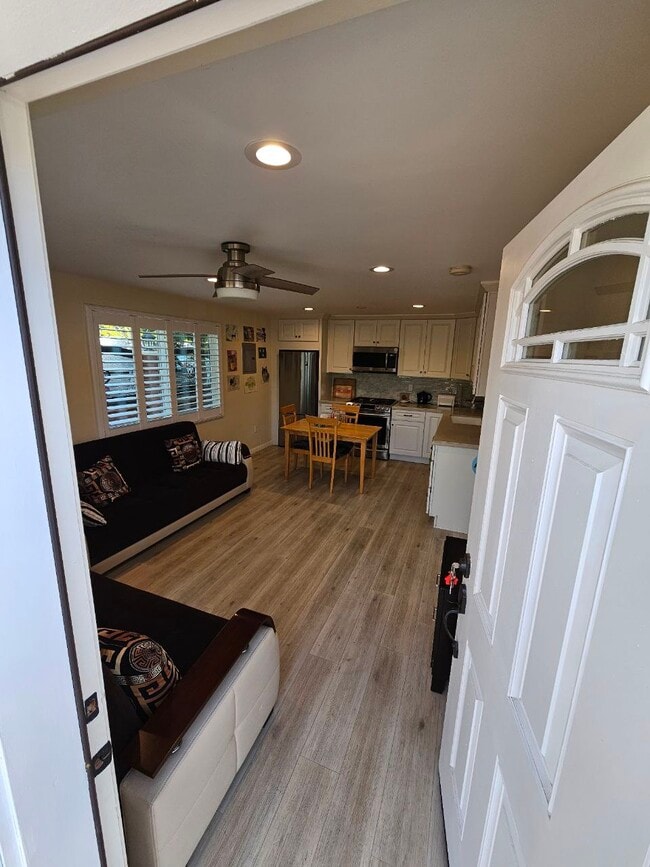 9771 Paso Robles Ave, csun, 9771 Paso Robles Ave, Northridge, CA 91325, Photo:3