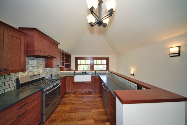 246 Berkeley Way, undefined, 246 Berkeley Way, Santa Cruz, CA 95062, Photo:4