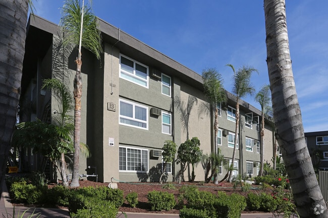 Nutwood East Apartments, csuf, 2456 E Nutwood Ave, Fullerton, CA 92831, Photo:2