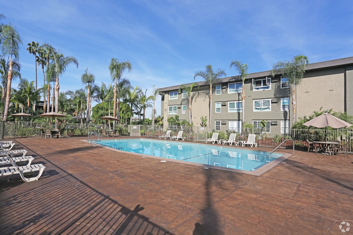 Nutwood East Apartments, csuf, 2456 E Nutwood Ave, Fullerton, CA 92831, Photo:0