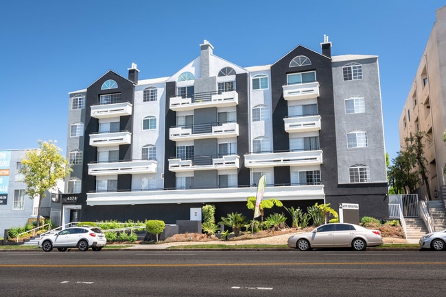 Sherman Oaks Apartments for Rent, ucla, Sherman Oaks, CA, Photo:3