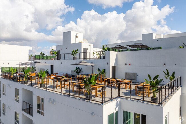 Sherman Oaks Apartments for Rent, ucla, Sherman Oaks, CA, Photo:4