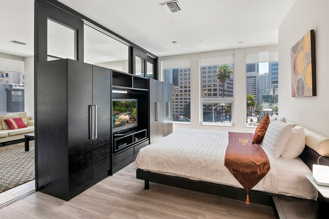 TENTEN WILSHIRE, usc, 1010 Wilshire Blvd, Los Angeles, CA 90017, USA, Photo:8