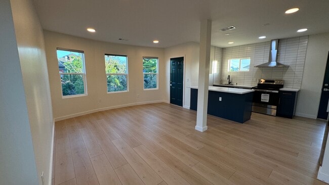 1202 61st St, undefined, 1202 61st St, Oakland, CA 94608, Photo:3