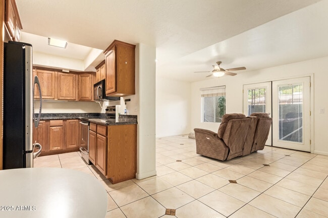 151 E Broadway Rd, undefined, 151 E Broadway Rd, Tempe, AZ 85282, Photo:3