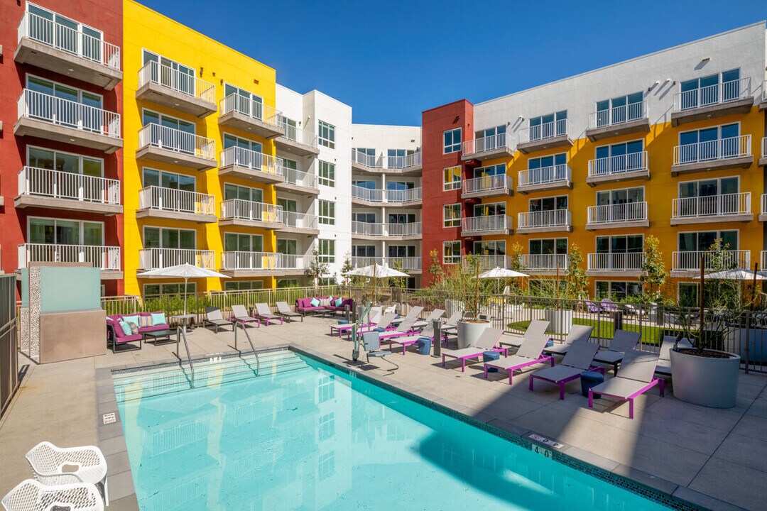 Rise Koreatown, usc, The Rise, 750 S Oxford Ave, Los Angeles, CA 90005, USA, Photo:2