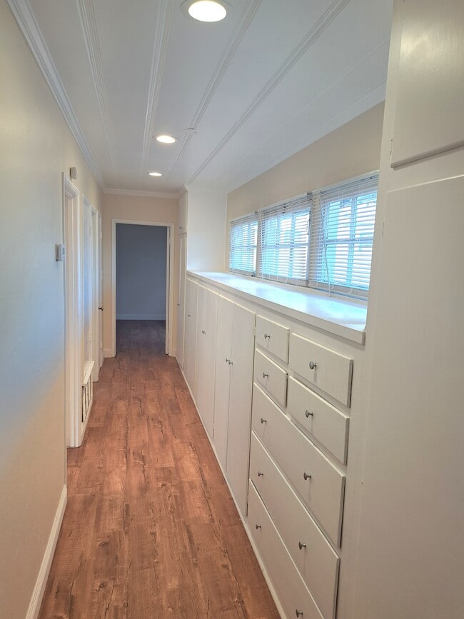 9537 Jumilla Ave, csun, 9537 Jumilla Ave, Chatsworth, CA 91311, Photo:4