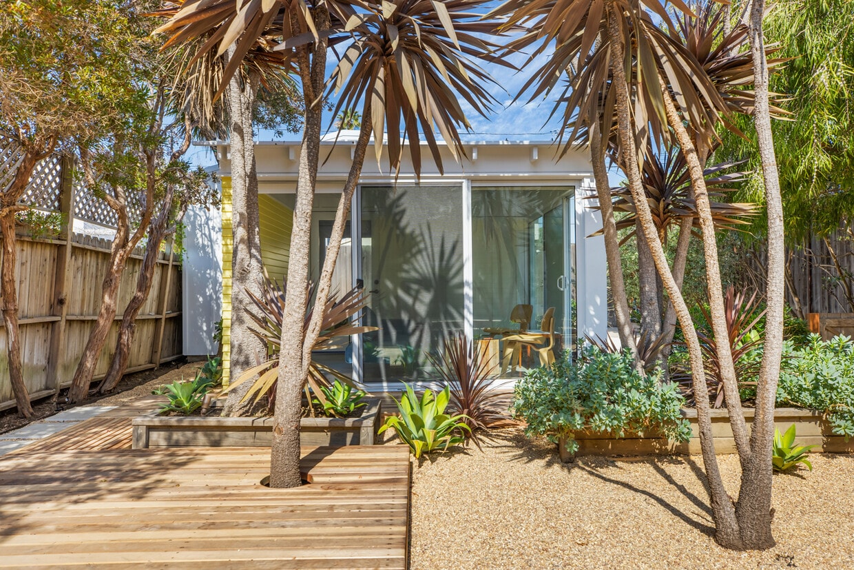 925 Milwood Ave, undefined, 925 Milwood Ave, Venice, CA 90291, Photo:0