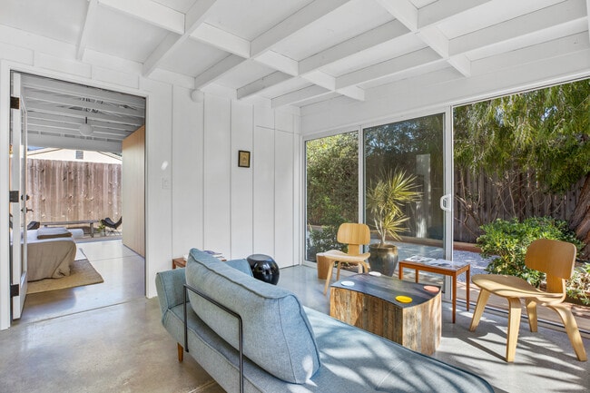 925 Milwood Ave, undefined, 925 Milwood Ave, Venice, CA 90291, Photo:2