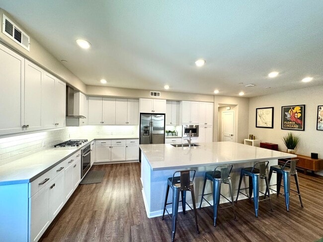 126 Tribeca, undefined, 126 Tribeca, Irvine, CA 92612, Photo:2