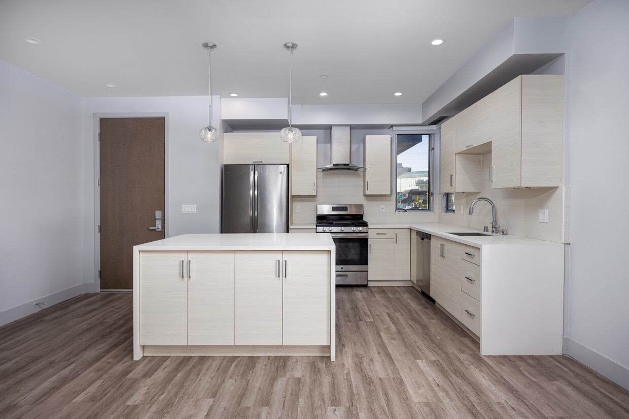 11048 W Olympic Blvd, ucla, 11048 W Olympic Blvd, Los Angeles, CA 90064