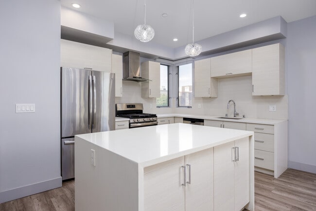 11048 W Olympic Blvd, undefined, 11048 W Olympic Blvd, Los Angeles, CA 90064, Photo:1