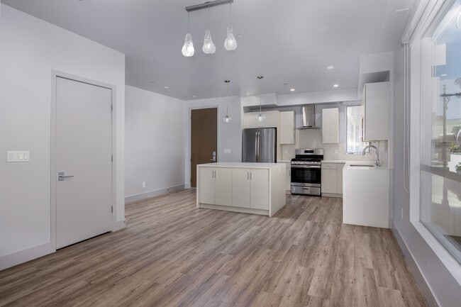 11048 W Olympic Blvd, undefined, 11048 W Olympic Blvd, Los Angeles, CA 90064, Photo:3