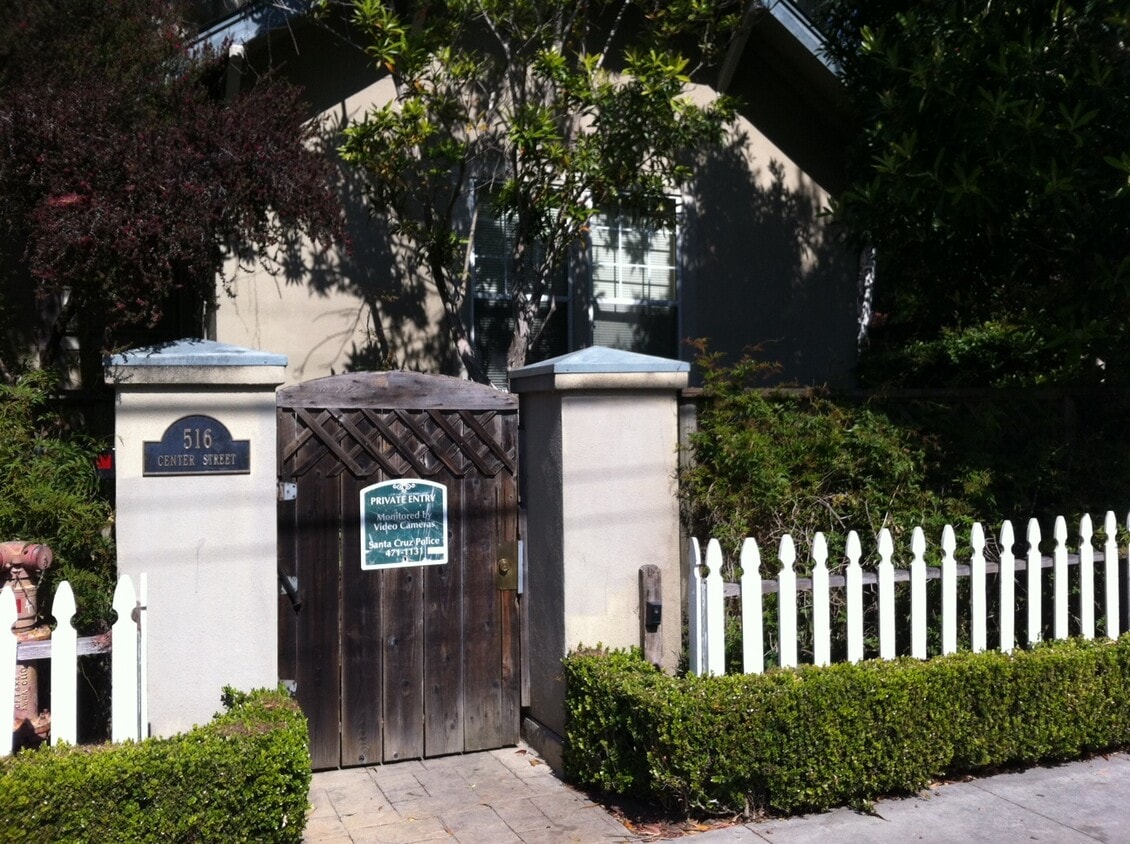 516 Center St, undefined, 516 Center St, Santa Cruz, CA 95060, Photo:0
