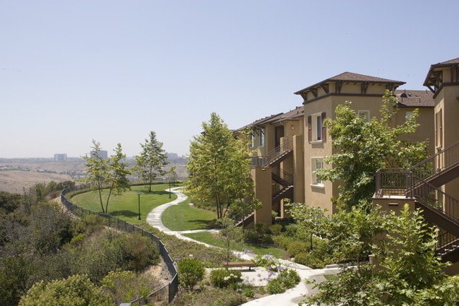Torrey Ridge Apartment Homes, undefined, 4695 Torrey Cir, San Diego, CA 92130, Photo:2