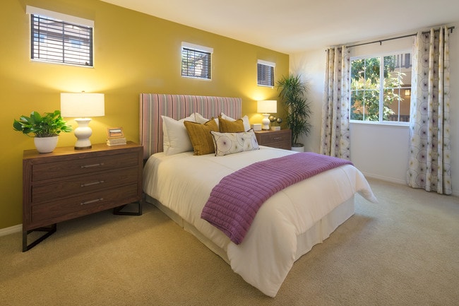 Torrey Ridge Apartment Homes, undefined, 4695 Torrey Cir, San Diego, CA 92130, Photo:3