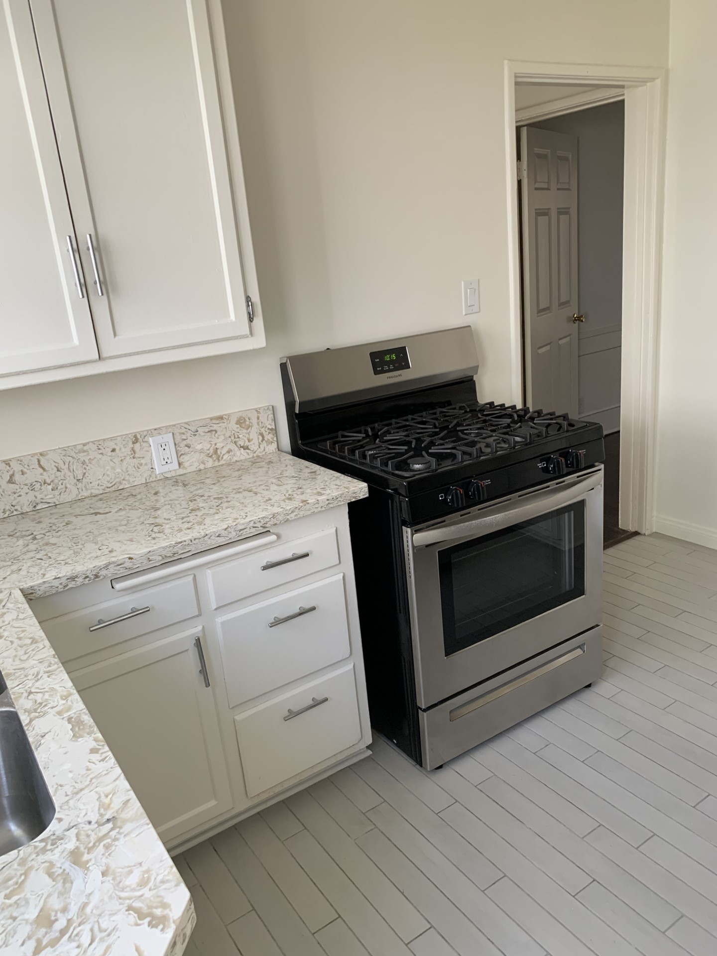 Kelton Apartments, undefined, 609 Kelton Ave, Los Angeles, CA 90024, USA, Photo:15