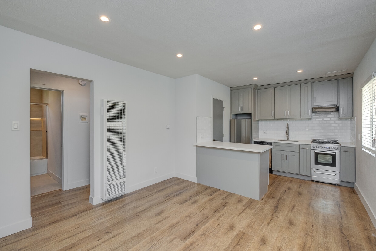 4136 Grandview, undefined, 4136-4140 Grand View Blvd, Los Angeles, CA 90066, Photo:0