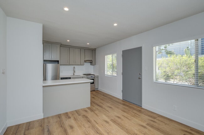 4136 Grandview, undefined, 4136-4140 Grand View Blvd, Los Angeles, CA 90066, Photo:2