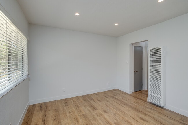 4136 Grandview, undefined, 4136-4140 Grand View Blvd, Los Angeles, CA 90066, Photo:3