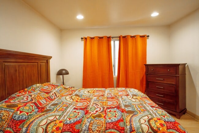 319 Ocean Front Walk, undefined, 319 Ocean Front Walk, Venice, CA 90291, Photo:4