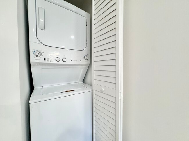 6127 3/4-6124 Monterey Rd, undefined, 6127 3/4-6124 Monterey Rd, Los Angeles, CA 90042, Photo:4